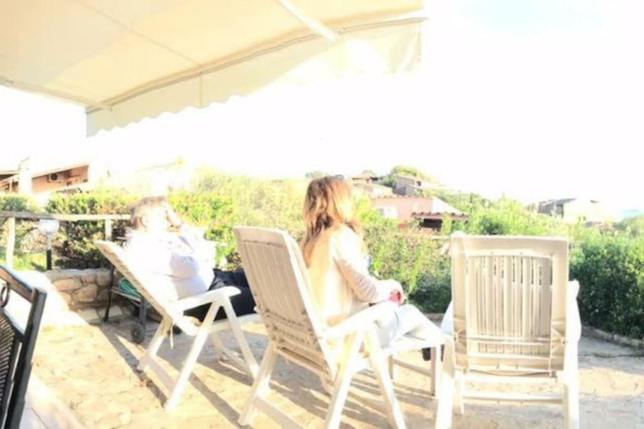 Casa Vacanza La Terrazza Panoramica A 200 Mt Dal Mare Βίλα Simius Εξωτερικό φωτογραφία