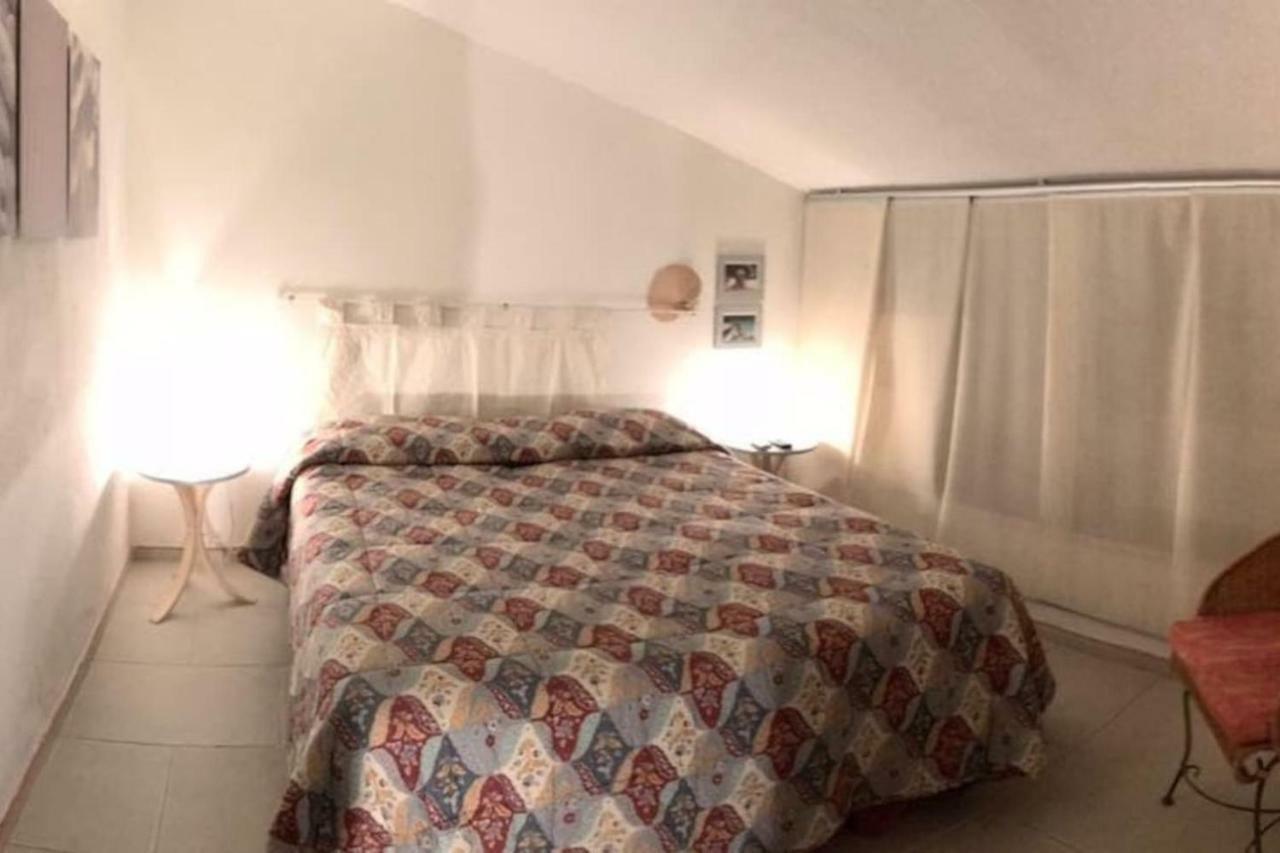 Casa Vacanza La Terrazza Panoramica A 200 Mt Dal Mare Βίλα Simius Εξωτερικό φωτογραφία