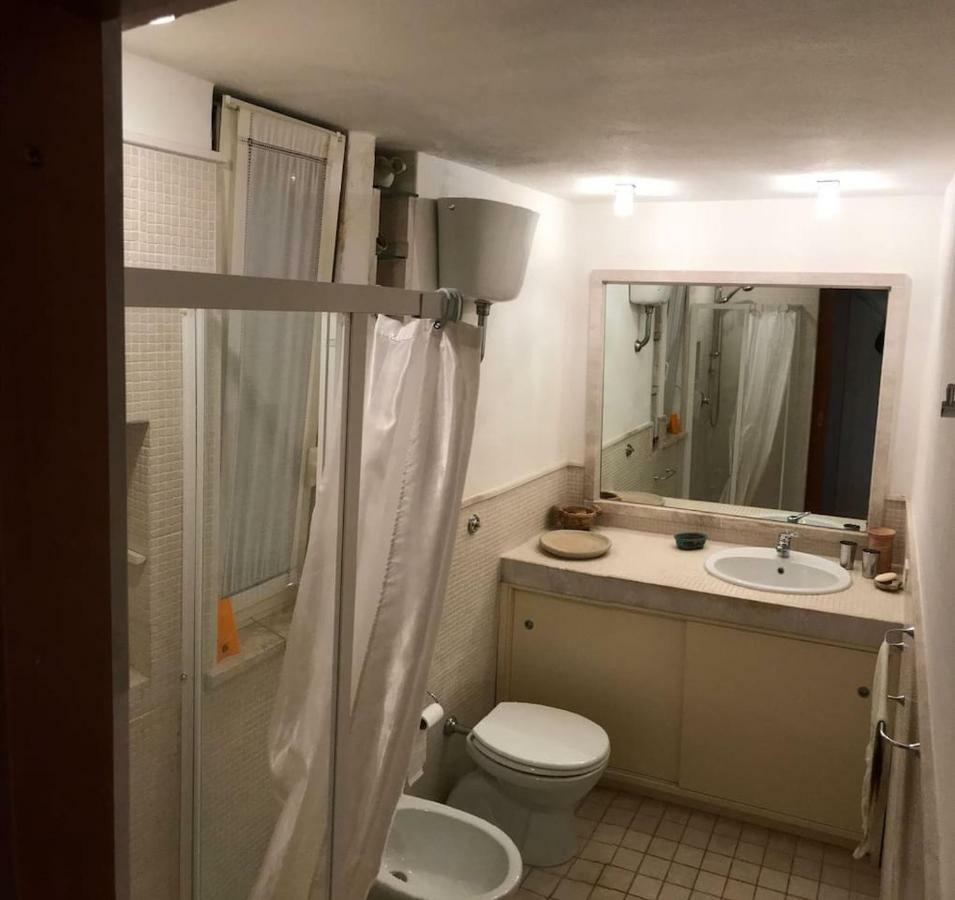 Casa Vacanza La Terrazza Panoramica A 200 Mt Dal Mare Βίλα Simius Εξωτερικό φωτογραφία