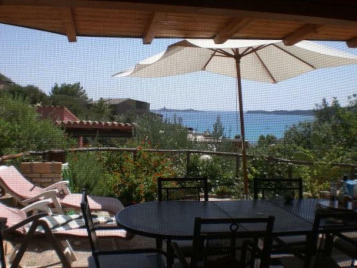 Casa Vacanza La Terrazza Panoramica A 200 Mt Dal Mare Βίλα Simius Εξωτερικό φωτογραφία